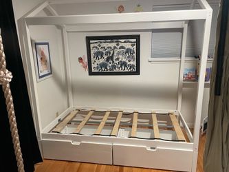 Twin House Bed