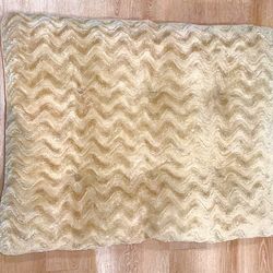 Large Dog Bed - Soft plush mat