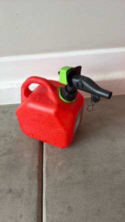 2 gallon gas can