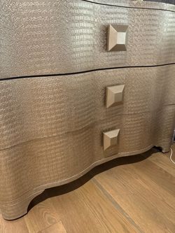 Great gray white furniture for sale great condition available in Calabasas