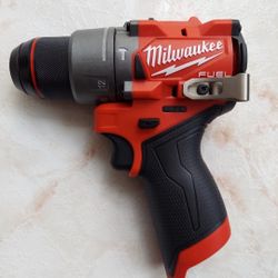 New Milwaukee FUEL 1/2" Hammer Drill Driver M12 - ToolOnly.