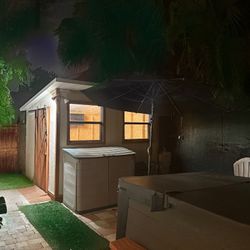 10 X 10 : Pool Cabana, Delivery Arranged -Delivery Included