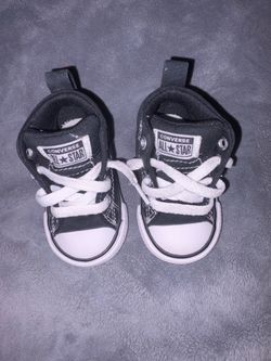 Baby girl shoes 2c