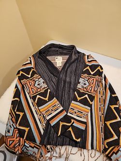 Billabong Women's Medium Aztec Southwestern Sleeved Open Fringe Sweater 