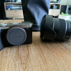 Sony Alpha a7C II Mirrorless Camera, Silver + Sony FE 24-105mm f/4 G OSS Lens 