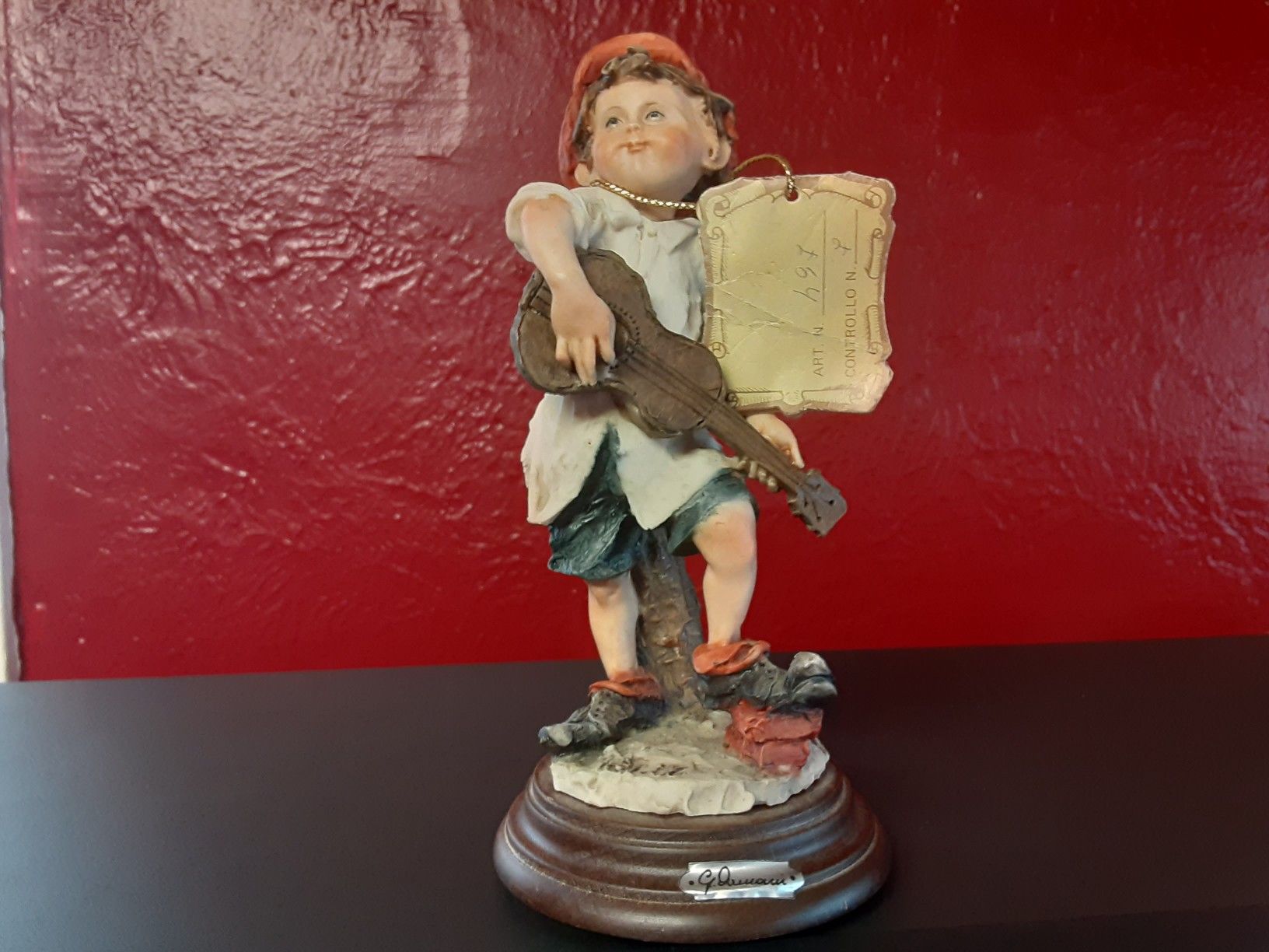 Gorgeous Looking Figurines Excellent condition With Paper WORK With It