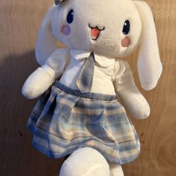 Cinnamon Roll Plushie