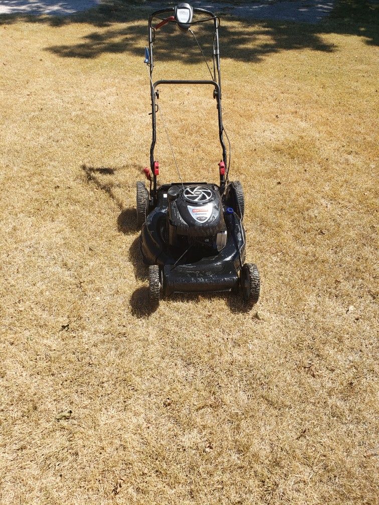 22" Craftsman Lawn Mower Self Propelled 