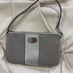 NEW Michael Kors Wristlet 