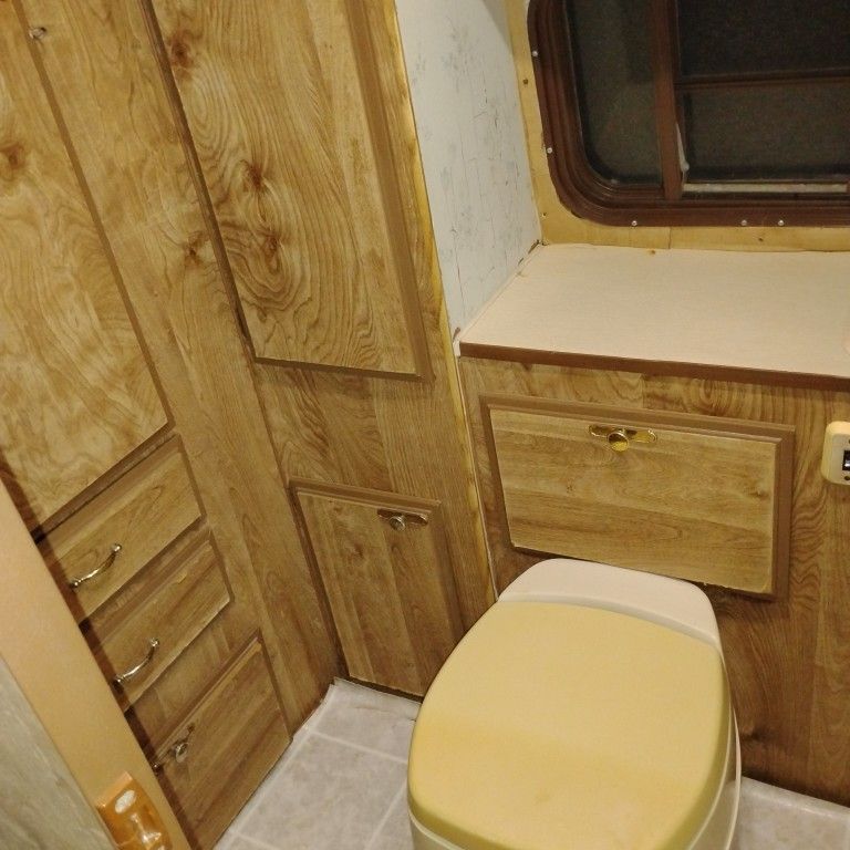 1988 Komfort 5th wheel