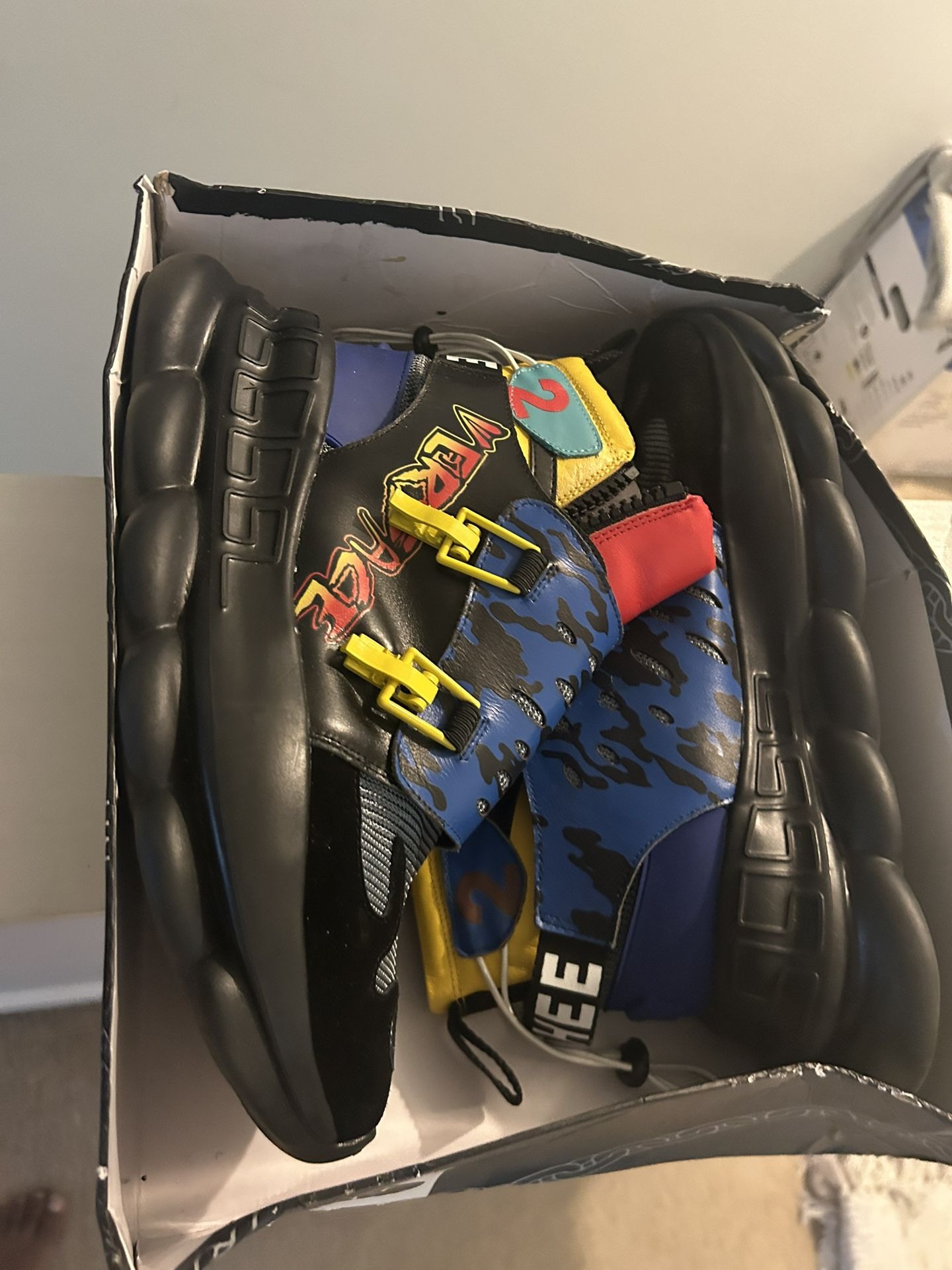 Versace Chain Reaction