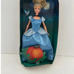 Walt Disney Classics Cinderella Barbie Doll Mattel My Favorite Fairytale