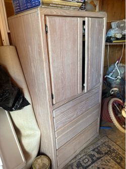 Dresser