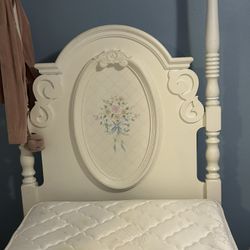 Twin Bed 