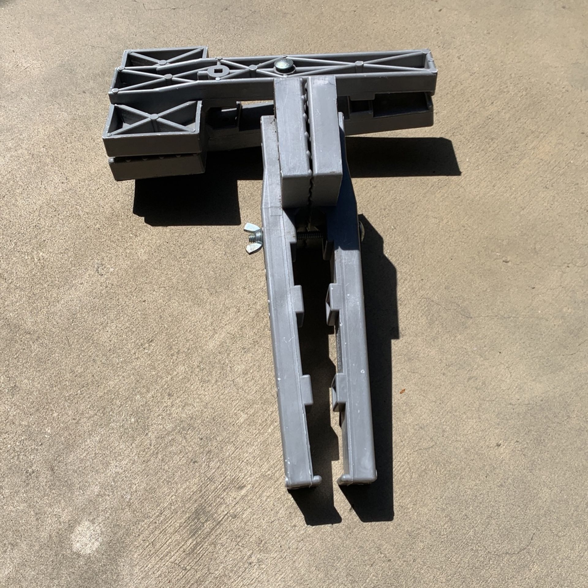 RV Awning Clamps