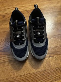 Dior b22