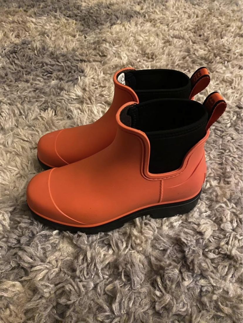 Girls UGG Rainboots