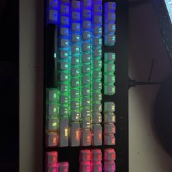 Logitech G Pro TKL (With Keycaps)