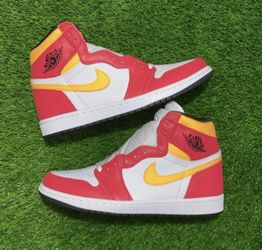 Jordan 1 High “Light Fusion Red” Size 8