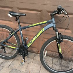 Schwin Mountain Bike 