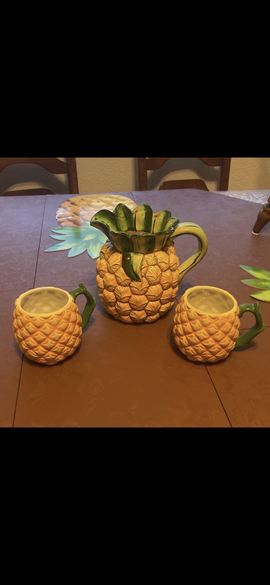 Pineapple Jug And 2 Cups
