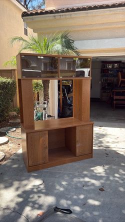 Free entertainment unit