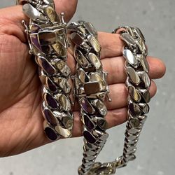 20mm - 24inch Silver Miami Cuban Premium Quality Water Resistant Heavy Chain 