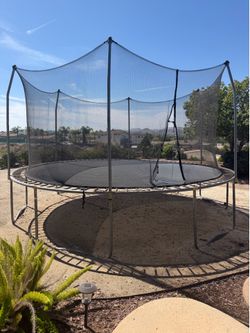 Free trampoline