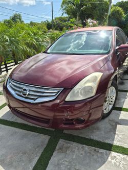 Nissan altima 2011