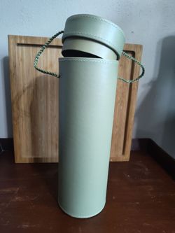 Wine bottle Sage Green Leather-Wrapped Cylinder Carry Case
