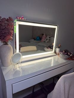 LED white vanity