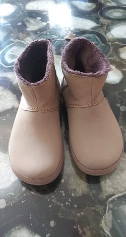 Crocs new boots for girl,no box