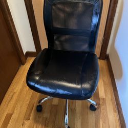 Black Office Chair, Faux Leather Spin Wheeled Desk Chair
