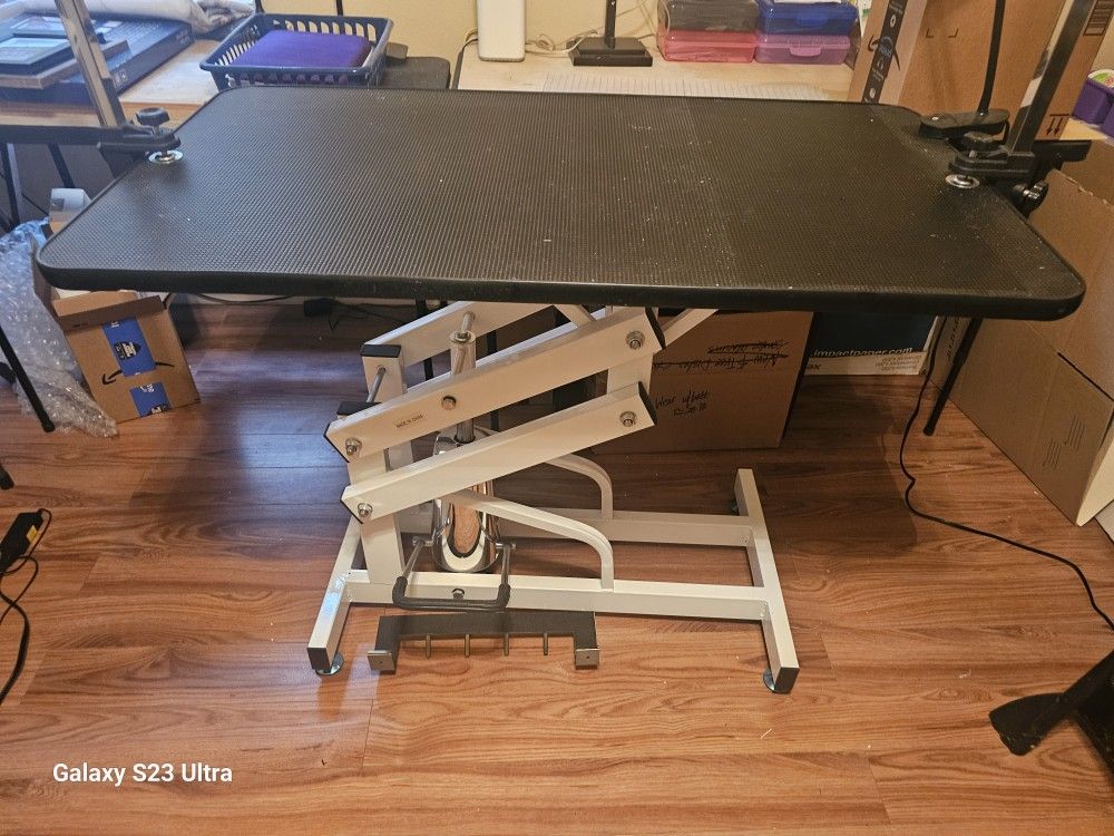 Dog Grooming Table