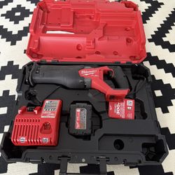 Milwaukee Sawzall Kit 