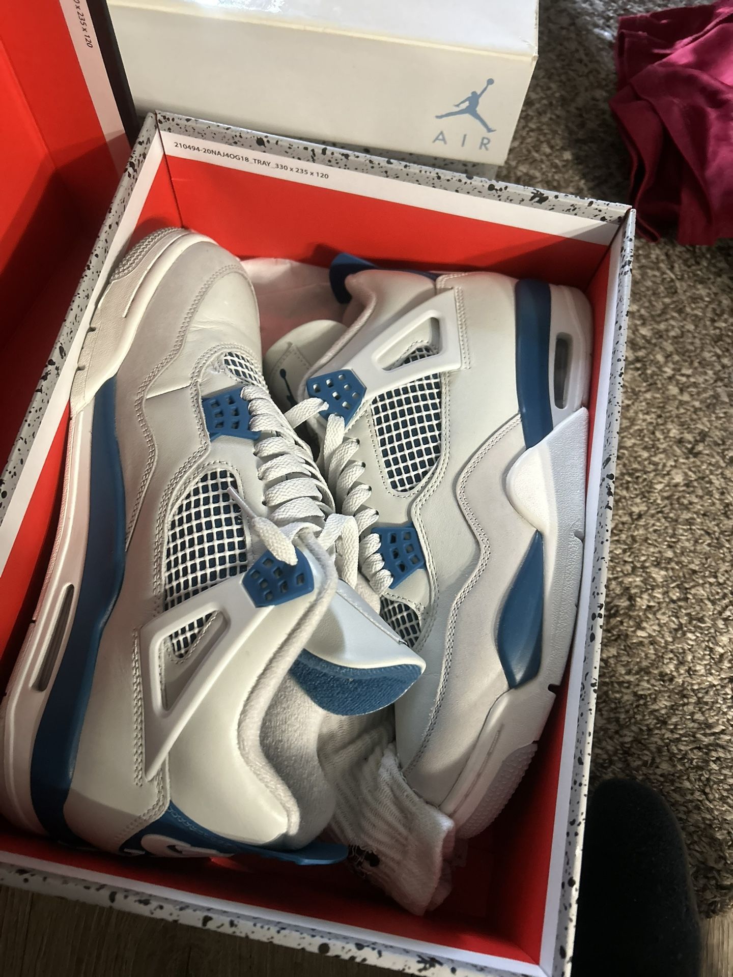 Jordan 4