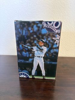 Ichiro Suzuki Seattle Mariners Bronze MLB Baseball Replica Statue 4/10/26 SGA