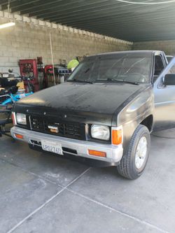 1987 Nissan Pickup$3000 obo