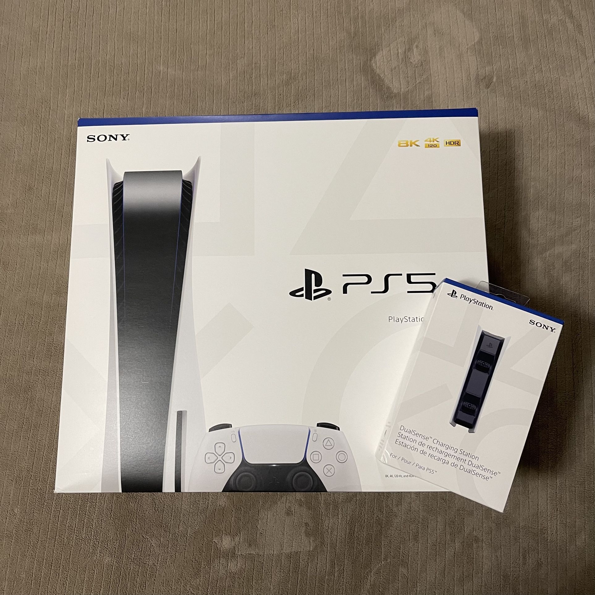 PlayStation 5 Disc + Charger New