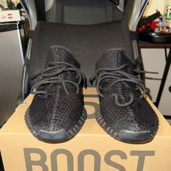 Yeezy Boost 350 V2 Bred