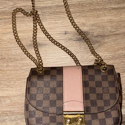 Louis Vuitton authetic purse