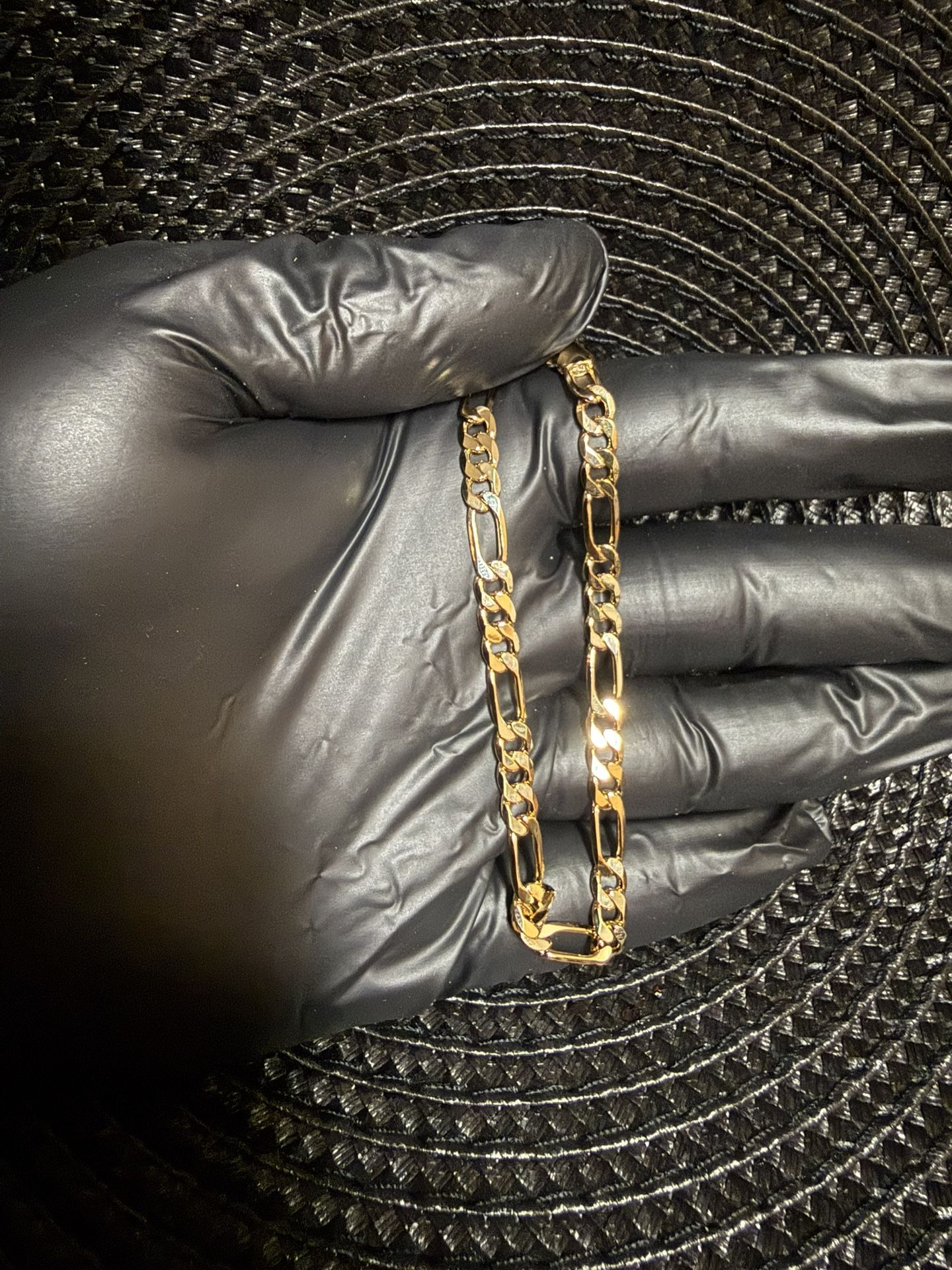 14k gold Fígaro Bracelet