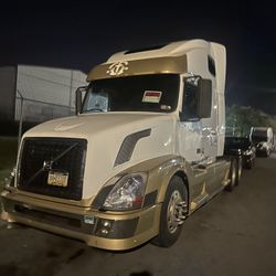 VOLVO VNL 2006 10 Speed Eaton Transmission 