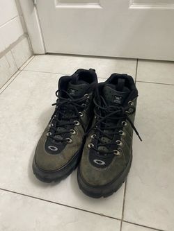 Vintage Oakley boots