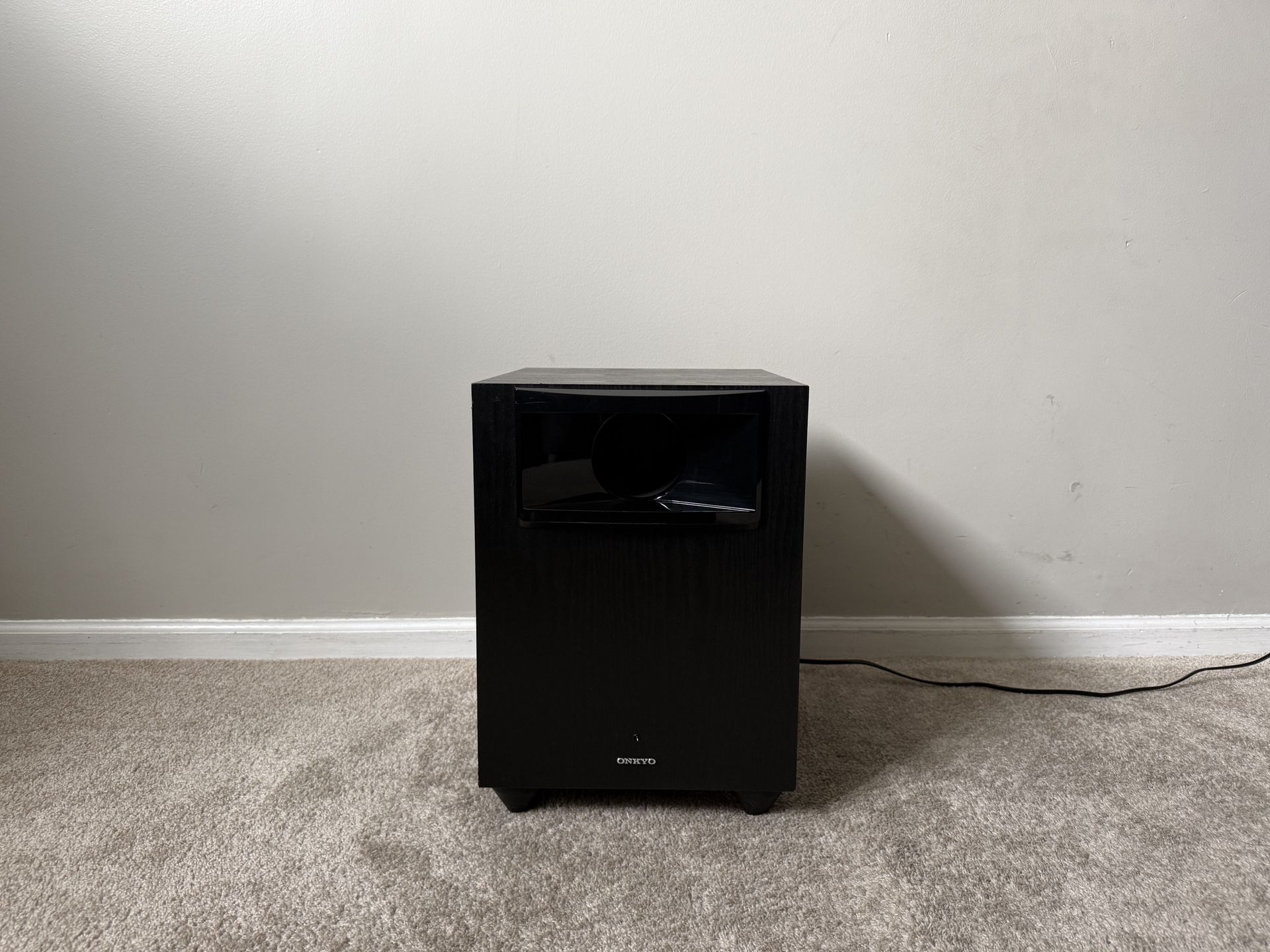 Onkyo SKW-570 Home Theater Powered Active Subwoofer 10" Woofer