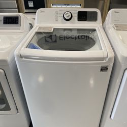 Midea White 4.5 Cu. Ft. Top Lod Washer With Agitator 