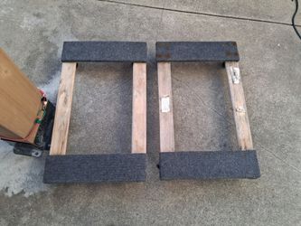 Hardwood Dolly with Carpeted Deck End