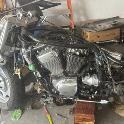 2001 Suzuki Intruder 1500