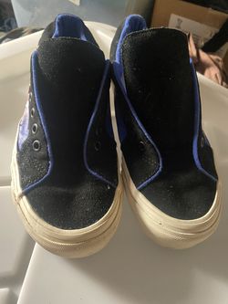 Vans (men’s 7.5) (womens9.0)