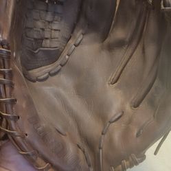 Nokoma Softball Glove